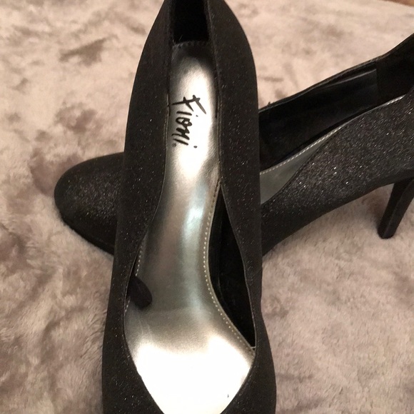 Sparkly heels - Picture 3 of 4